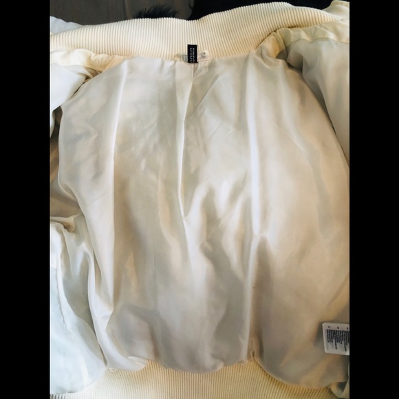 Super Cute White Bomber Jacket - Picture 6 of 7